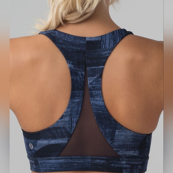 Lululemon Invigorate Bra Transition Multi Midnight Navy Blue Size 6 - Picture 4 of 7